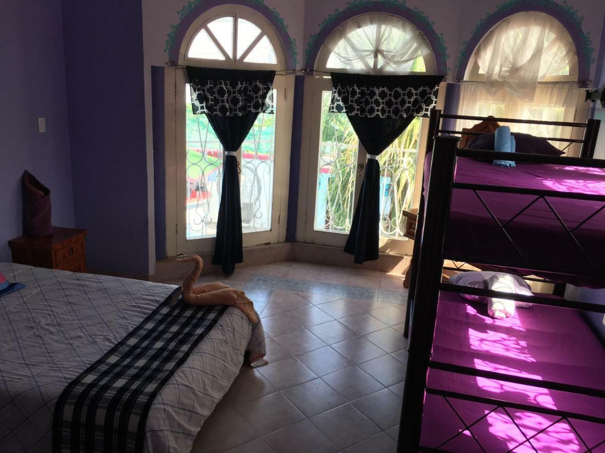 Hostel Quetzal Cancún Exterior foto